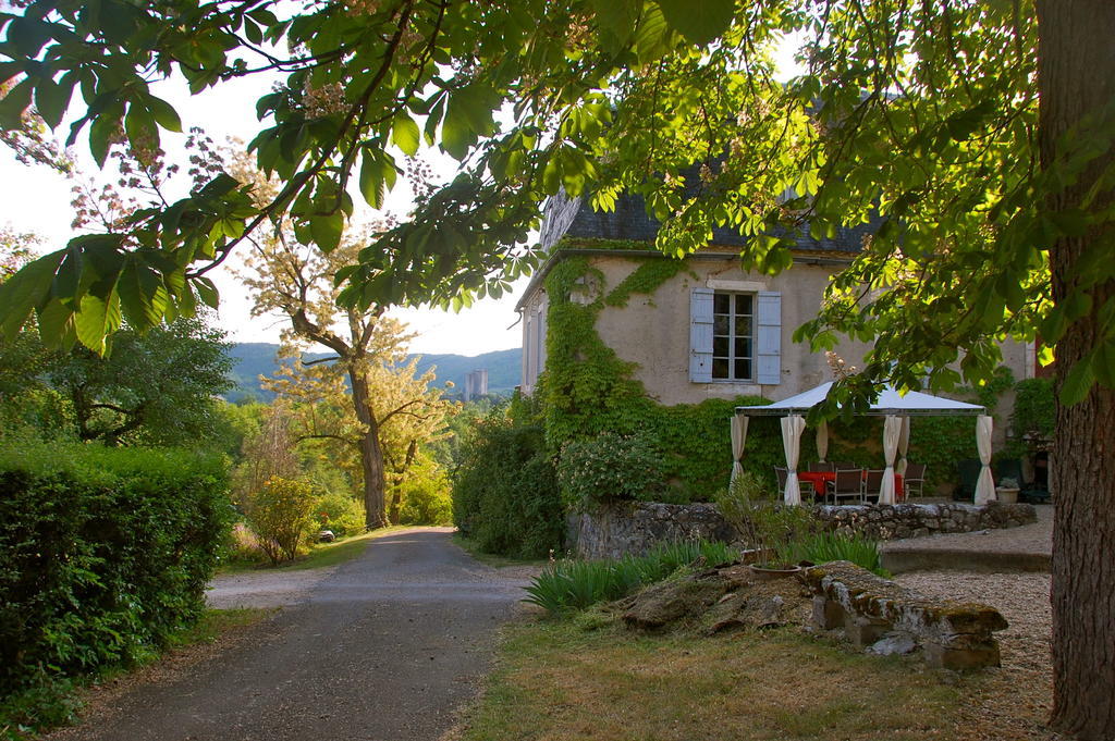Domaine Le Peyrou Bed & Breakfast Luzech Ngoại thất bức ảnh