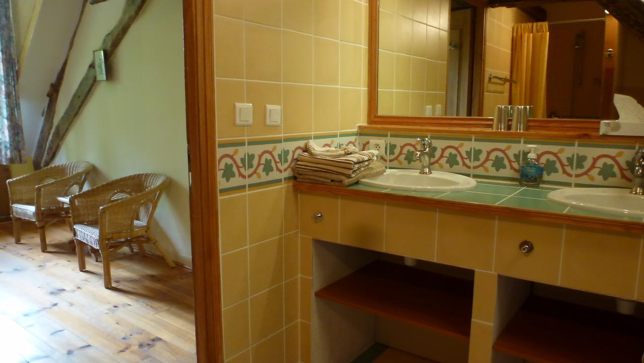 Domaine Le Peyrou Bed & Breakfast Luzech Ngoại thất bức ảnh